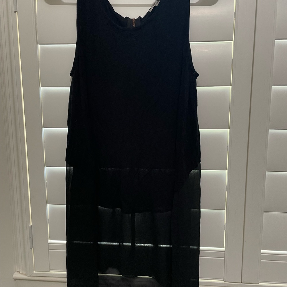 Elegant Black Sleeveless Dress